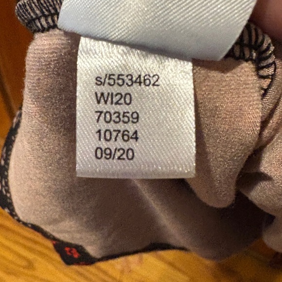 Ann Taylor Factory Floral 3/4 Sleeve Top - Picture 8 of 9